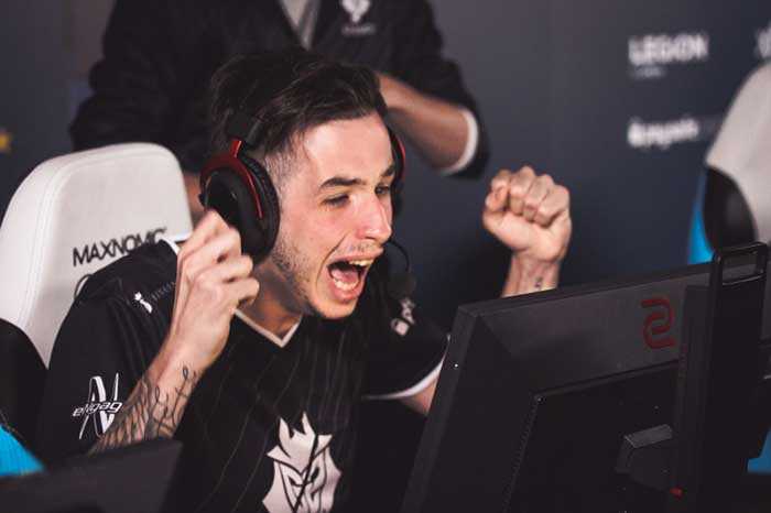 出的背景下 出的背景下